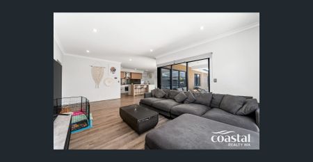 Gorgeous, High-Spec Wellard Home With Stunning Pool & Luxury Finishes - Photo 2