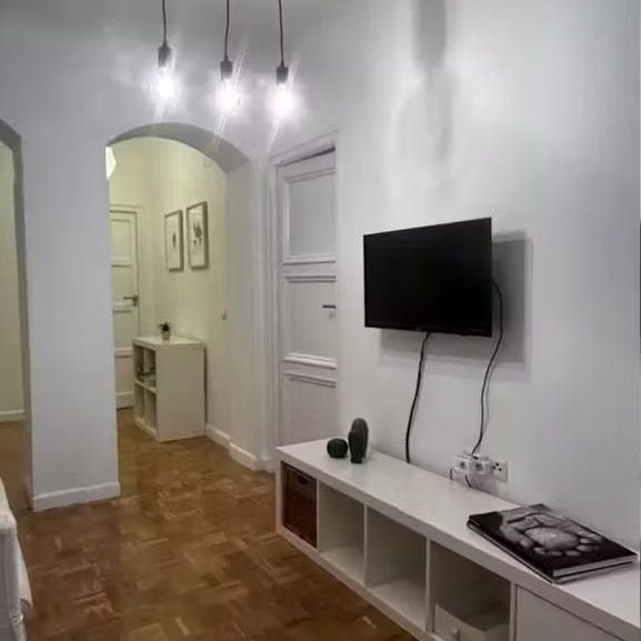 Calle de Cavanilles, Madrid, Community of Madrid 28007 - Photo 1