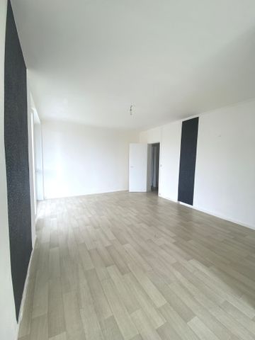 - MOURENX - CENTRE VILLE - APPARTEMENT T4 de 86 m2 - TRAVERSANT - - Photo 3