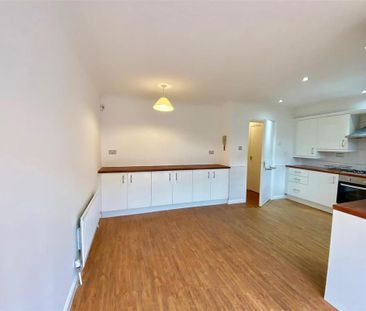 3 bedroom townhouse to rent - Photo 6