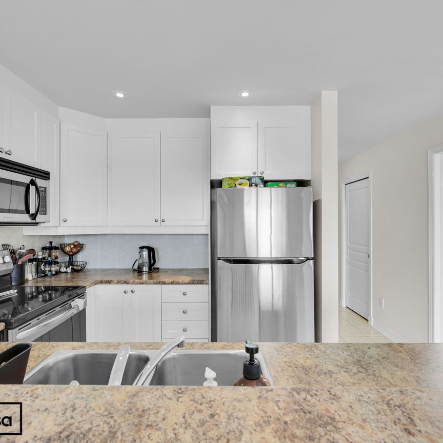 For Lease - 955 Beauparc Private Unit# 112, Cyrville - Carson Grove - Pineview, Ontario - Photo 1