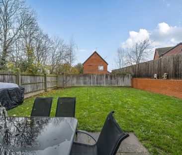 4 bedroom detached house to rent - Photo 6