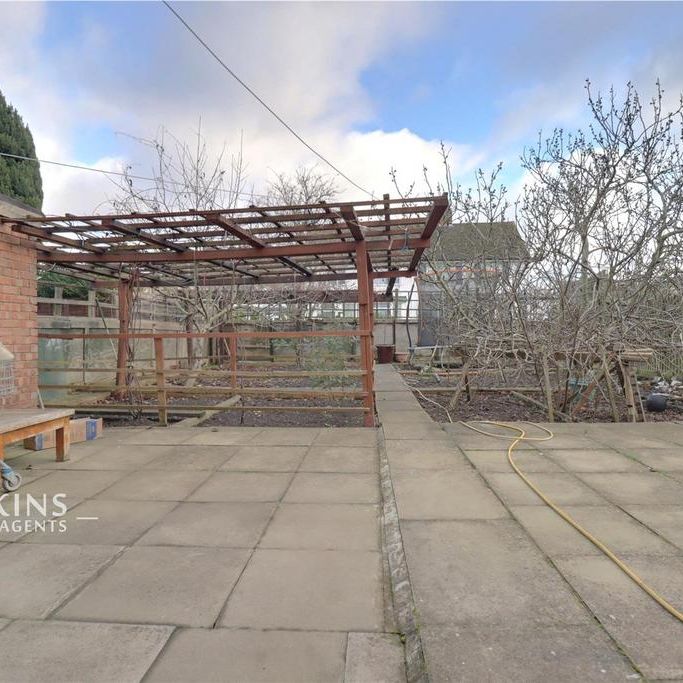6 bedroom end of terrace house to rent - Photo 1