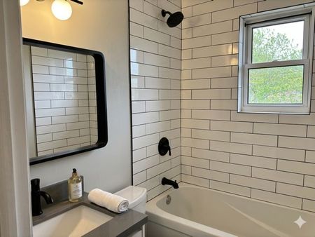For Lease - 325 Baldwin Street, Oshawa, Ontario - Photo 5