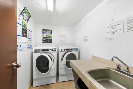Condo for rent, Montréal (Ville-Marie) - Photo 4