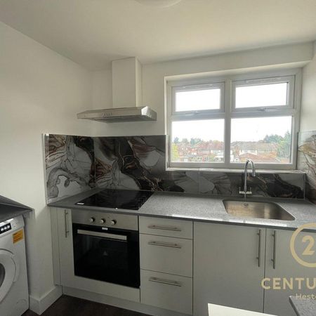 2 bedroom flat to rent - Photo 3