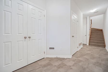 For Lease - 677 Park Road Unit# 124, Brantford, Ontario - Photo 3