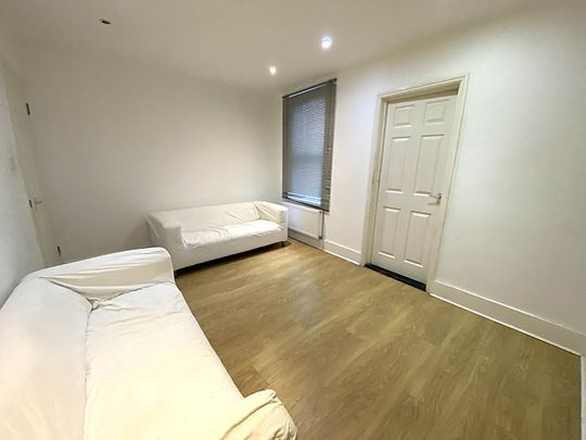 Grove Terrace, Canterbury - Photo 1