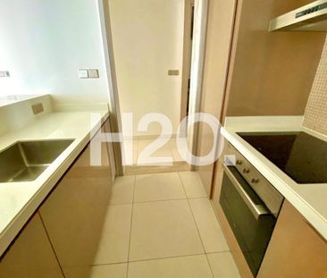 Spacious Layout | Multiple options | Ready to move - Photo 3