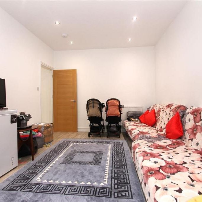 4 bedroom house to rent - Photo 1