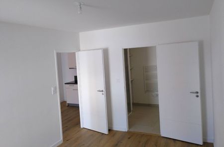 Location Appartement 2 pièces 46m² TOURS 37100 - Photo 4