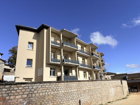 LETRA T3 - 2° ETAGE AVEC ASCENSEUR + CAVE ET 2 PARKINGS - Photo 1