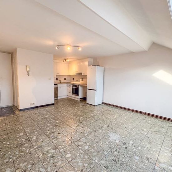 Appartement te huur - Photo 1