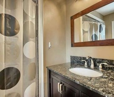 For Lease - 123 Heathwood Heights Drive, Aurora, Ontario - Photo 3