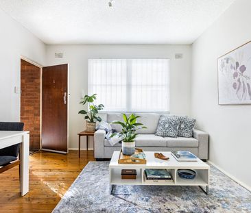 Easy to maintain ground floor apartment - Photo 1