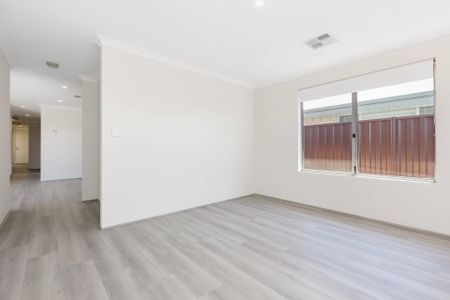 Brand New Family Home - Photo 3