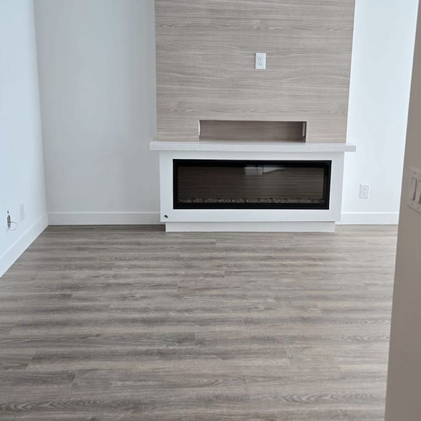 For Lease - 1050 Eastern Avenue Unit# 1608, Toronto, Ontario - Photo 1