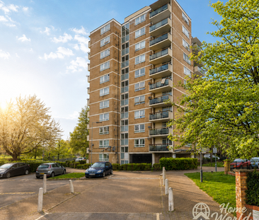 1 bedroom in a flat share to rent - Photo 4