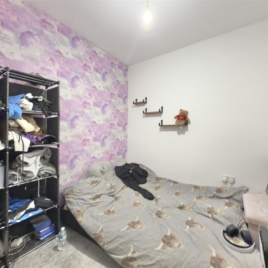 3 bedroom House To Let - Photo 1