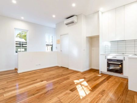 7/5-7 Prospect Street, Erskineville NSW 2043 - Apartment For Rent | Domain - Photo 5