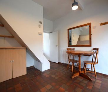 2 Bedroom Terraced To Let - Photo 3