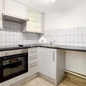 Terraced house to rent - Photo 2