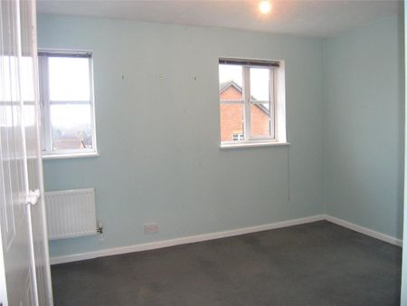 2 bedroom end of terrace house to rent - Photo 4