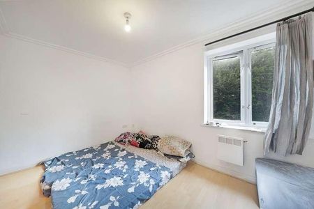 Hewitts Quay, Abbey Road, Barking, IG11 - Photo 2