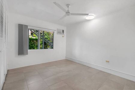 Ground Floor Unit in Small Complex - Photo 5