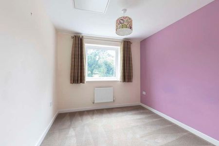 Ledbury Court, Cheltenham, GL52 - Photo 5