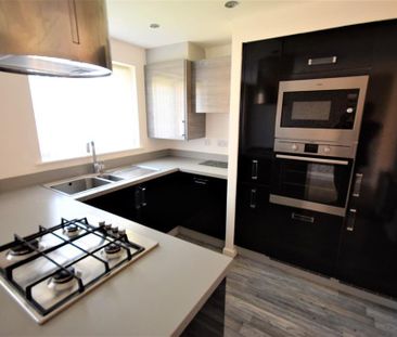 3 bedroom detached house to rent - Photo 5