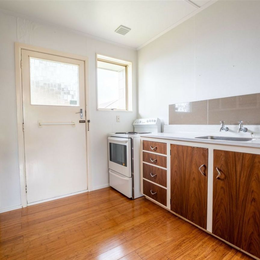North Street Convenience - Photo 1