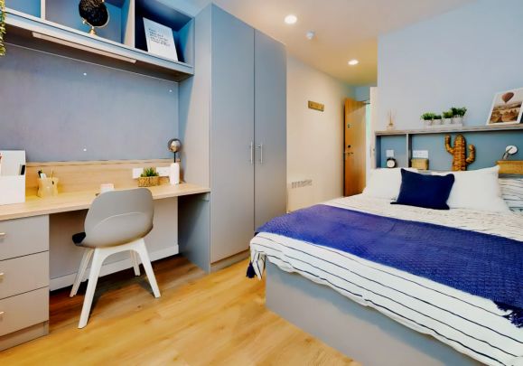 Gold En Suite - Photo 1