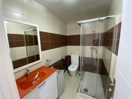 Calle Murcia, Getafe, Community of Madrid 28903 - Photo 4