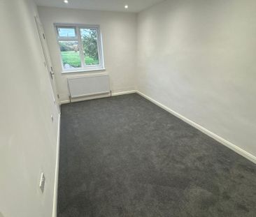 6 bedroom semi-detached house to rent - Photo 6