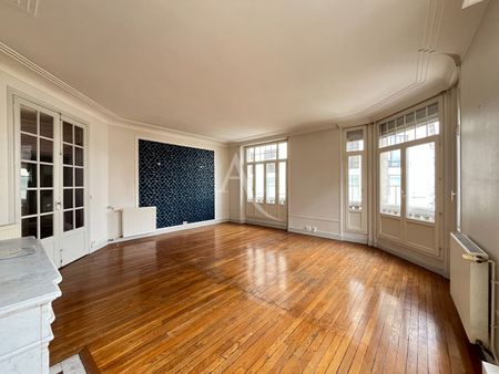 Location Appartement 5 pièces 114m² - Photo 3