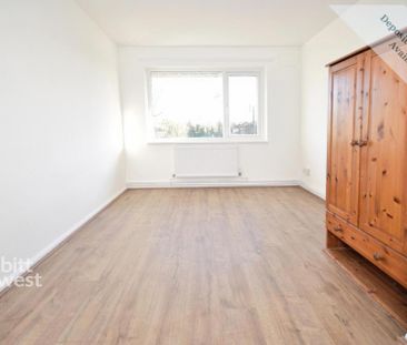 3 bedroom flat to rent - Photo 4