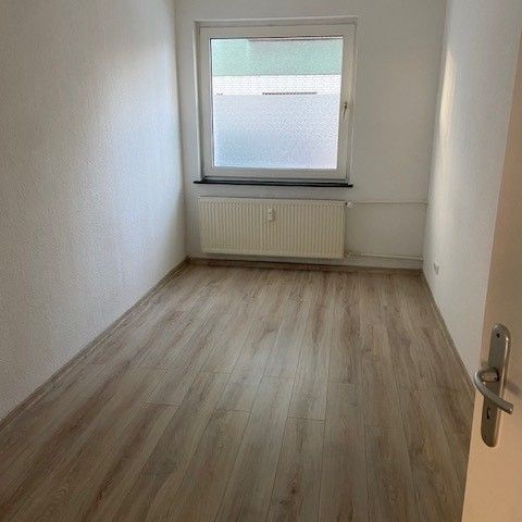 Moderne Wohnung in Wuppertal Elberfeld mit renoviertem Badezimmer! - Photo 1
