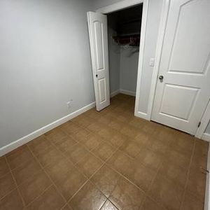 1 bedroom bsmt suite walking dist to BCIT - Photo 2