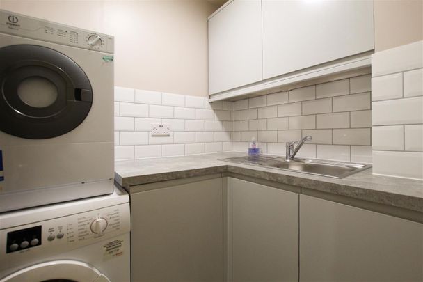 Room 4, East Road, Cambridge - Photo 1