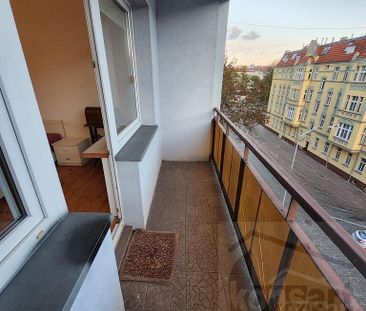 3 pokoje z balkonem i możliwością parkowania auta - Photo 3