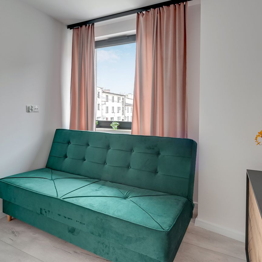 Kawalerka obok Sądu, Wniebowstąpienia 13 - Photo 1