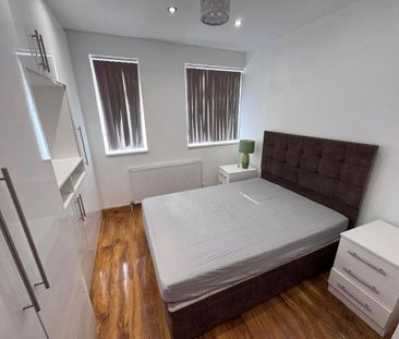 3 bedroom apartment to rent - Photo 4