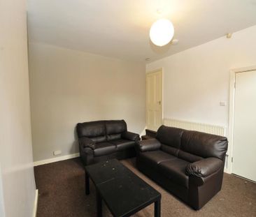 2 bedroom house to rent - Photo 3