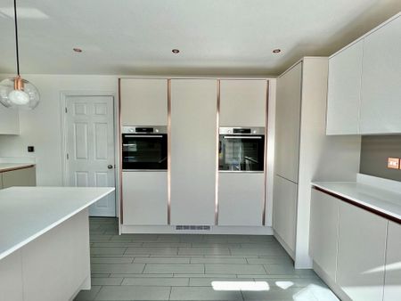 3 bedroom link detached house to rent - Photo 2