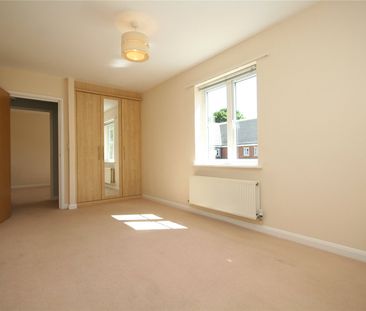 Wade Court, Cheltenham, Glos - Photo 6