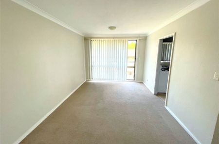 Cosy Unit in Convenient Location&excl; - Photo 4