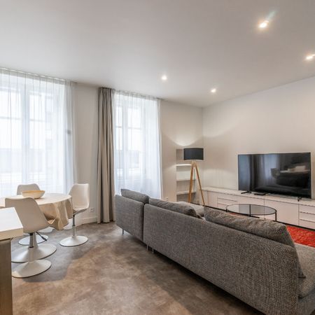 Appartement meublé et rénové dans le centre ville de Nantes - Photo 3