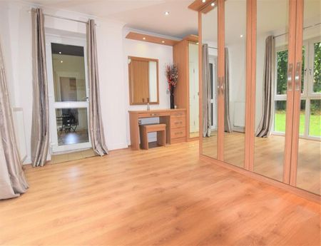 2 Bedroom Apartment To Let - Photo 5