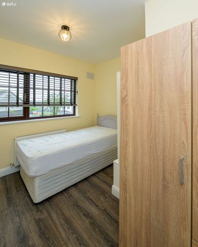 151 Meadow View, Drogheda, Co. Louth - Photo 2